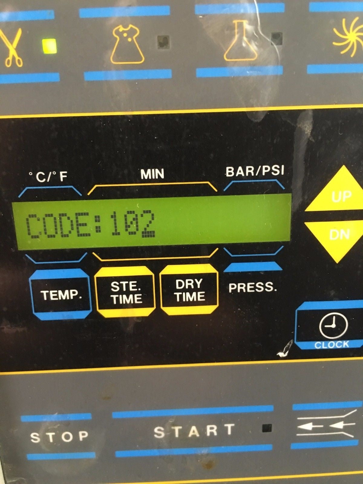 TUTTNAUER 3870 EA AUTOCLAVE TUTTNAER 3870EA LARGE CAPACITY STERILIZER WORKSGREAT