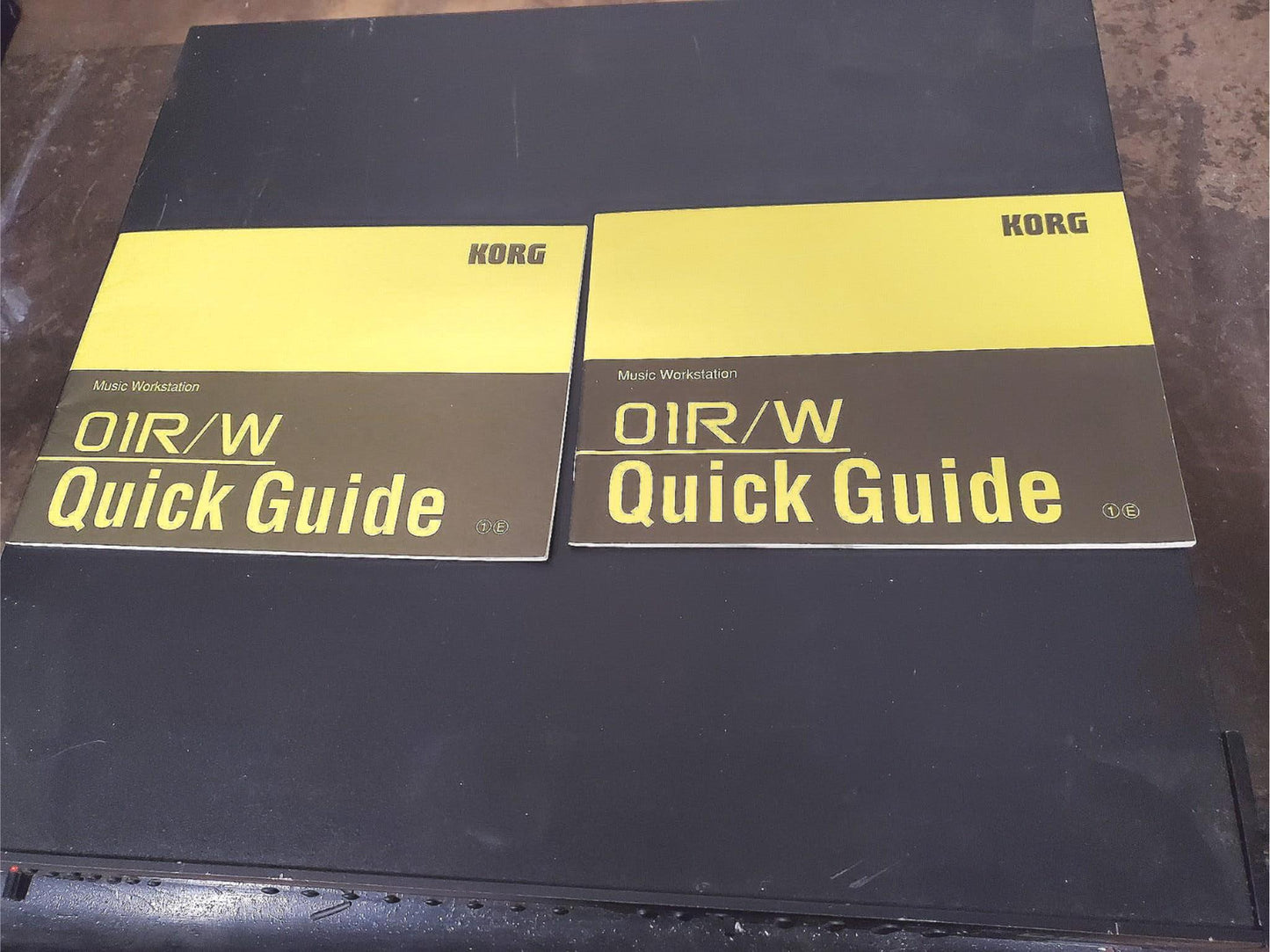 KORG 01R/W MUSIC WORKSTATION w/ OPERATION OWNER's MANUAL & QUICK GUIDE FREE SHIP