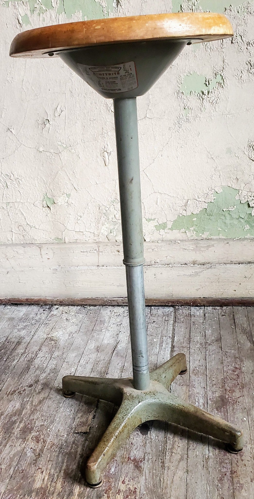 1963 VINTAGE AJUSTRITE INDUSTRIAL DRAFTING MACHINIST STOOL GLUEDWOODTOP FREESHIP