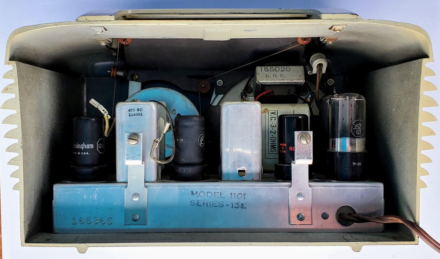 1940 VINTAGE STROMBERG CARLSON FROG EYE ART DECO PLASKON BAKELITE RADIO FREESHIP