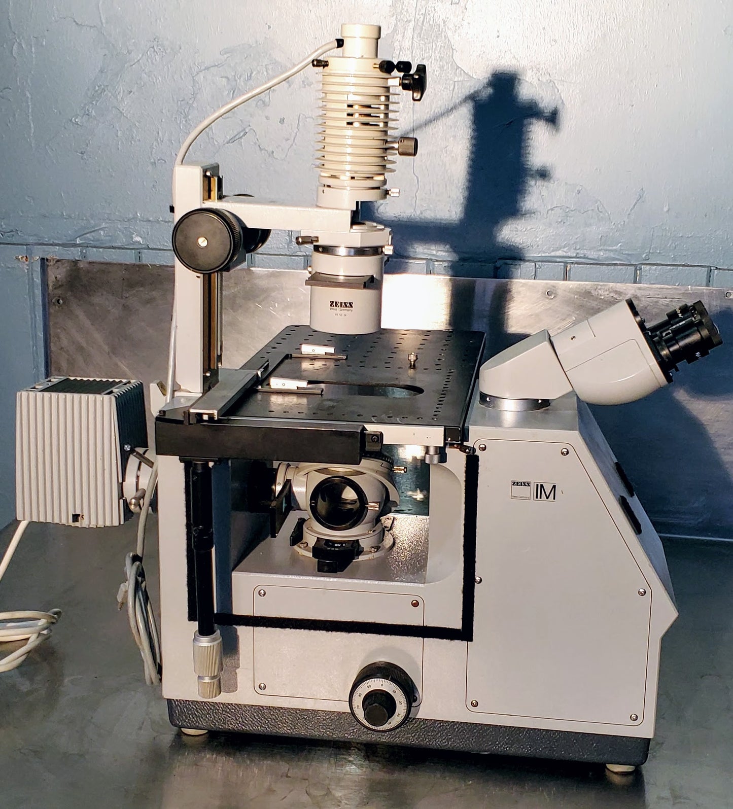 ZEISS IM INVERTED MICROSCOPE 3 OBJECTIVES 100% WORKING FREE SHIP WATCH VIDEO