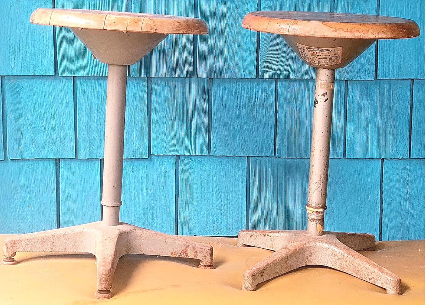 1963 VINTAGE AJUSTRITE INDUSTRIAL DRAFTING MACHINIST STOOL GLUEDWOODTOP FREESHIP