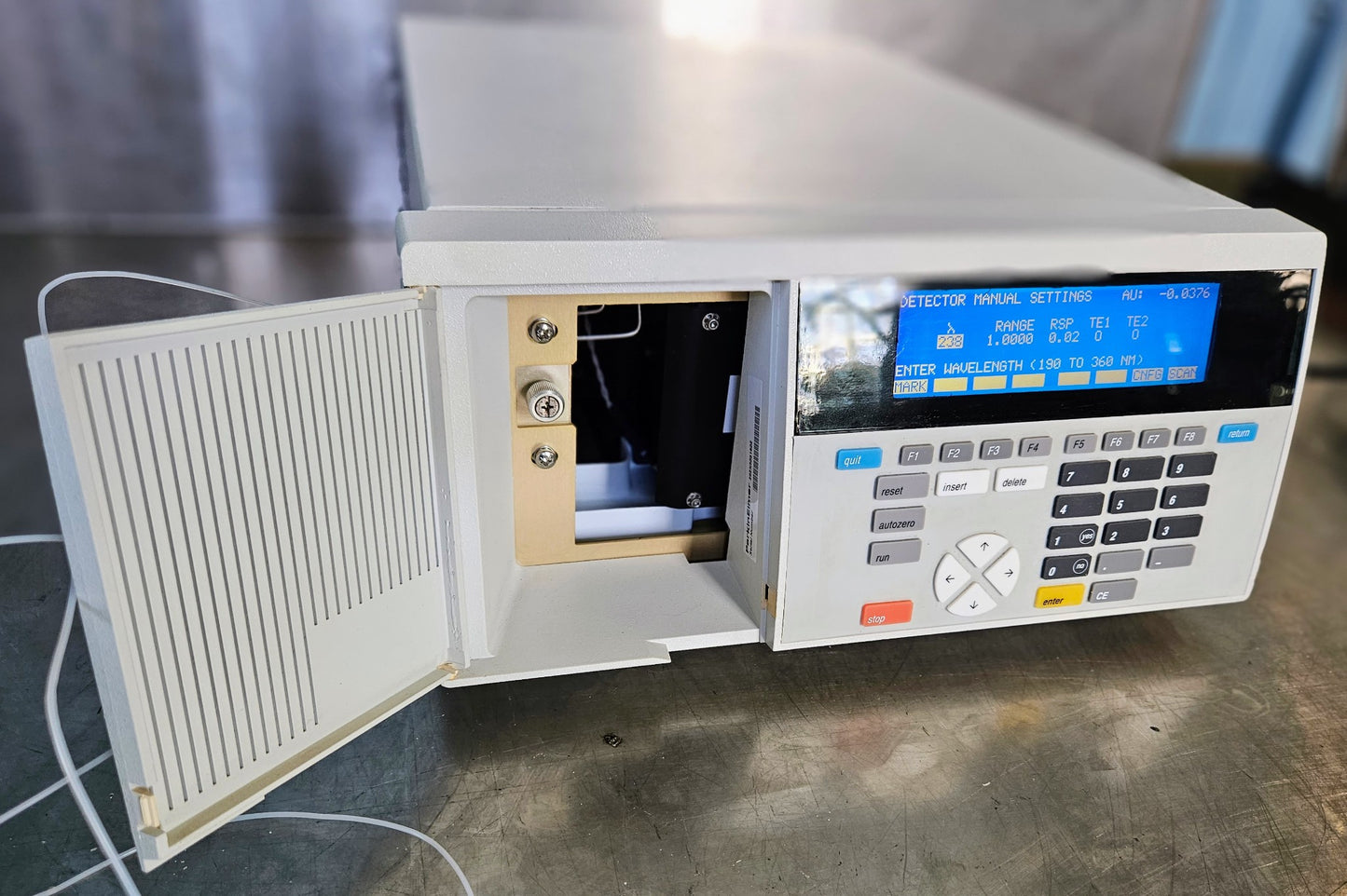 2UNITSWARRANTY PERKIN ELMER SERIES 200 UV/VIS DETECTOR & HPLC PUMP UNIT FREESHIP