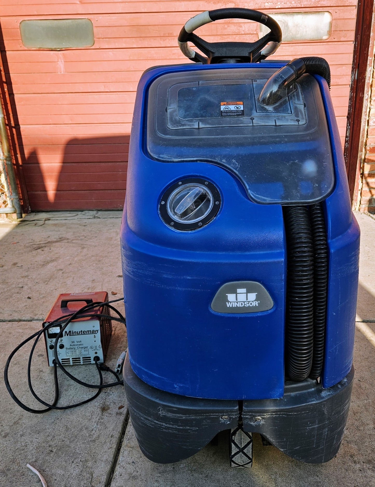 Warranty WINDSOR iSCRUB CSX24 CHARIOT RIDE-ON FLOOR SCRUBBER CHARGER WATCH-VIDEO