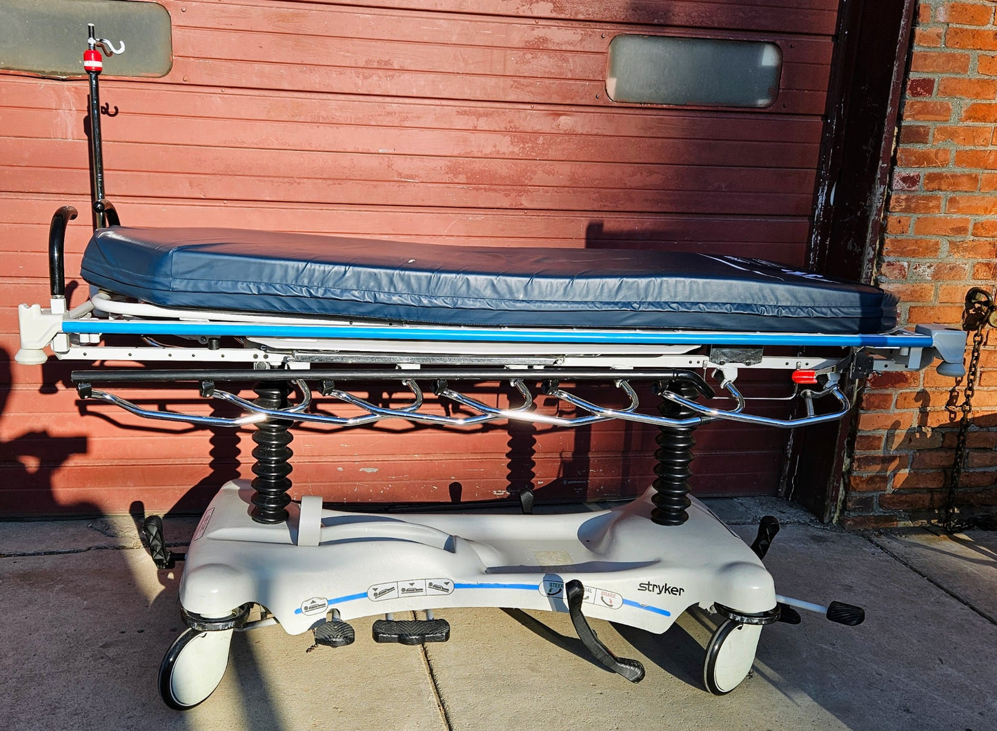 WARRANTY STRYKER® 1231 MEDICAL BED GURNEY ADJUSTABLE w/ MATTRESS FREEBUSINESSHIP