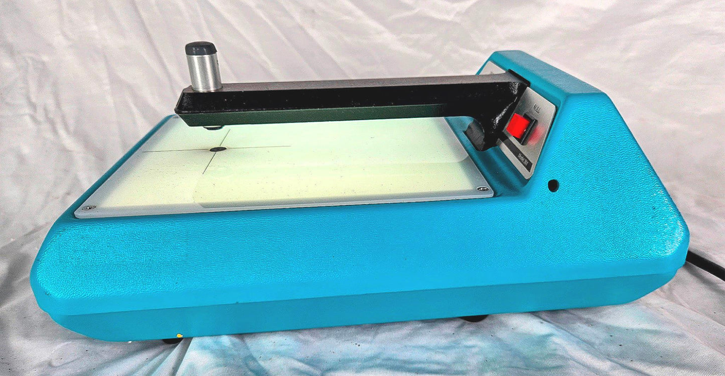 X-RITE 301 TRANSMISSION DENSITOMETER CALIB STRIP & MANUAL 90DAYWARRANTY FREESHIP