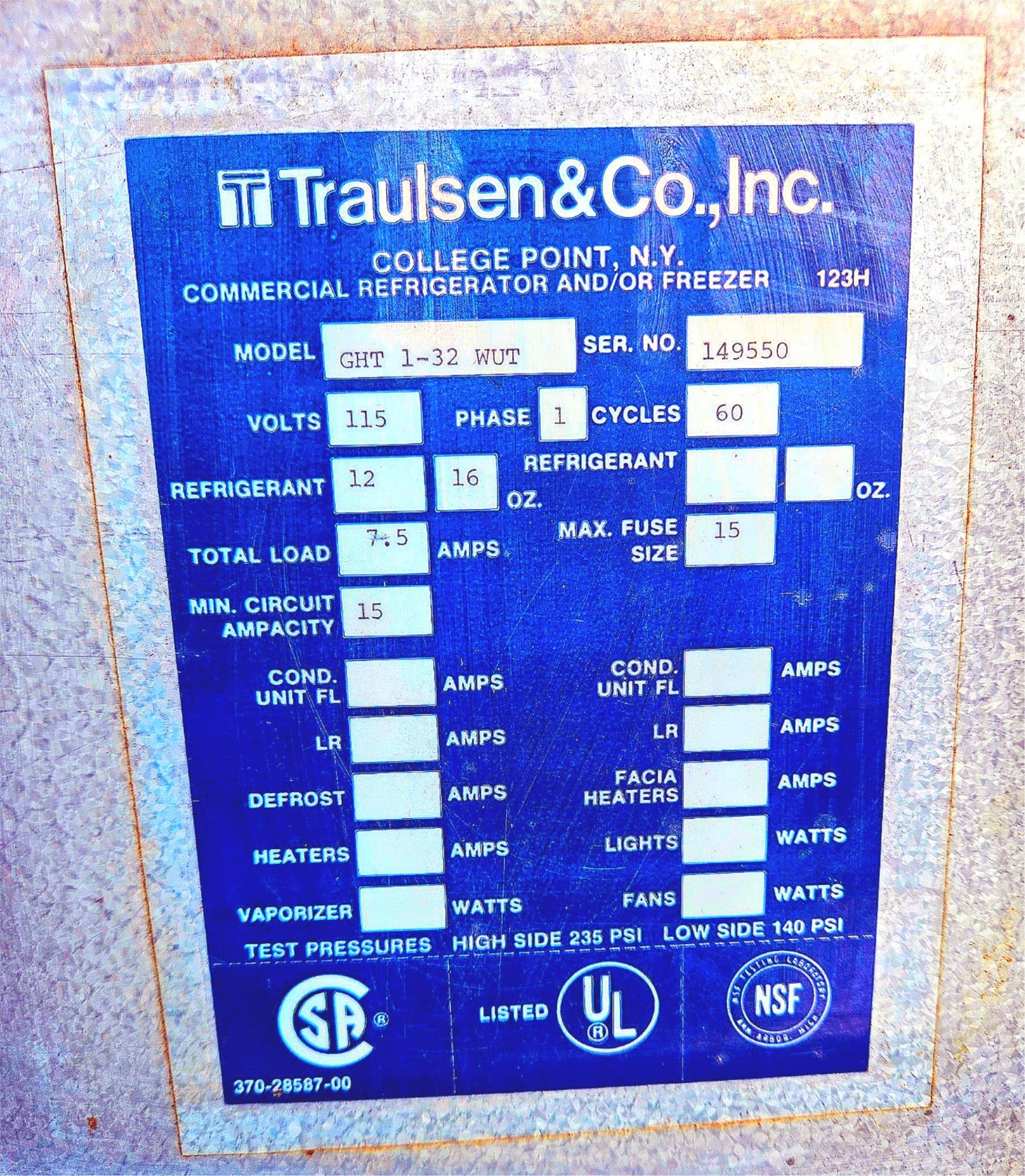 120/DAYWARRANTY TRAULSEN GHT-1-32 WUT SPLIT GLASS DOOR FREEZER 8 TRAYS FREESHIP