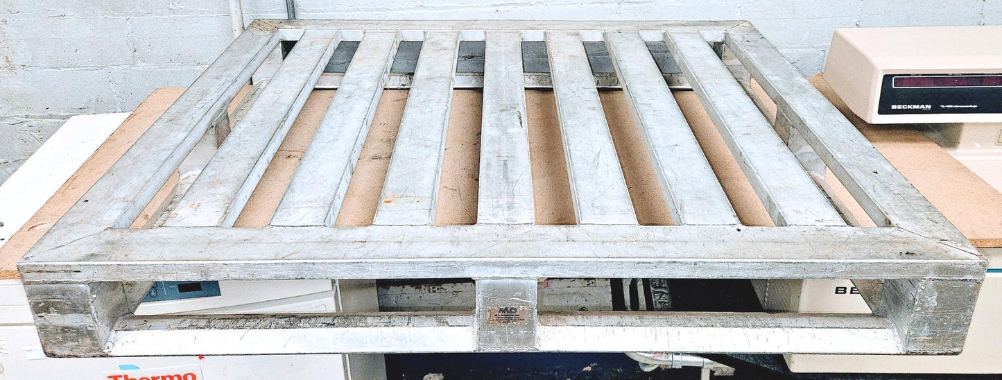 WARRANTY LOT of 4 SCHNEIDER MO INDUSTRIES 48x40 ALUMINUM PHARMACEUTICAL PALLETS