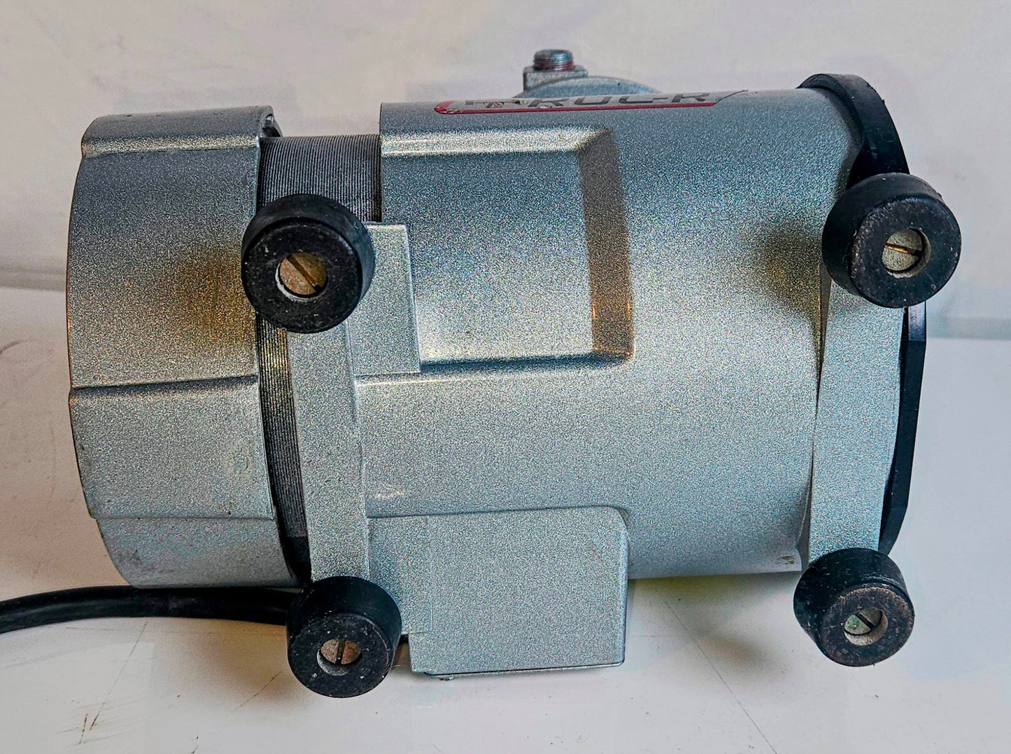 GAST ROA-P251-AA 1PHASE V115 AC 60HZ 1/8HP ROCKING PISTON VACUUM PUMP WATCHVIDEO