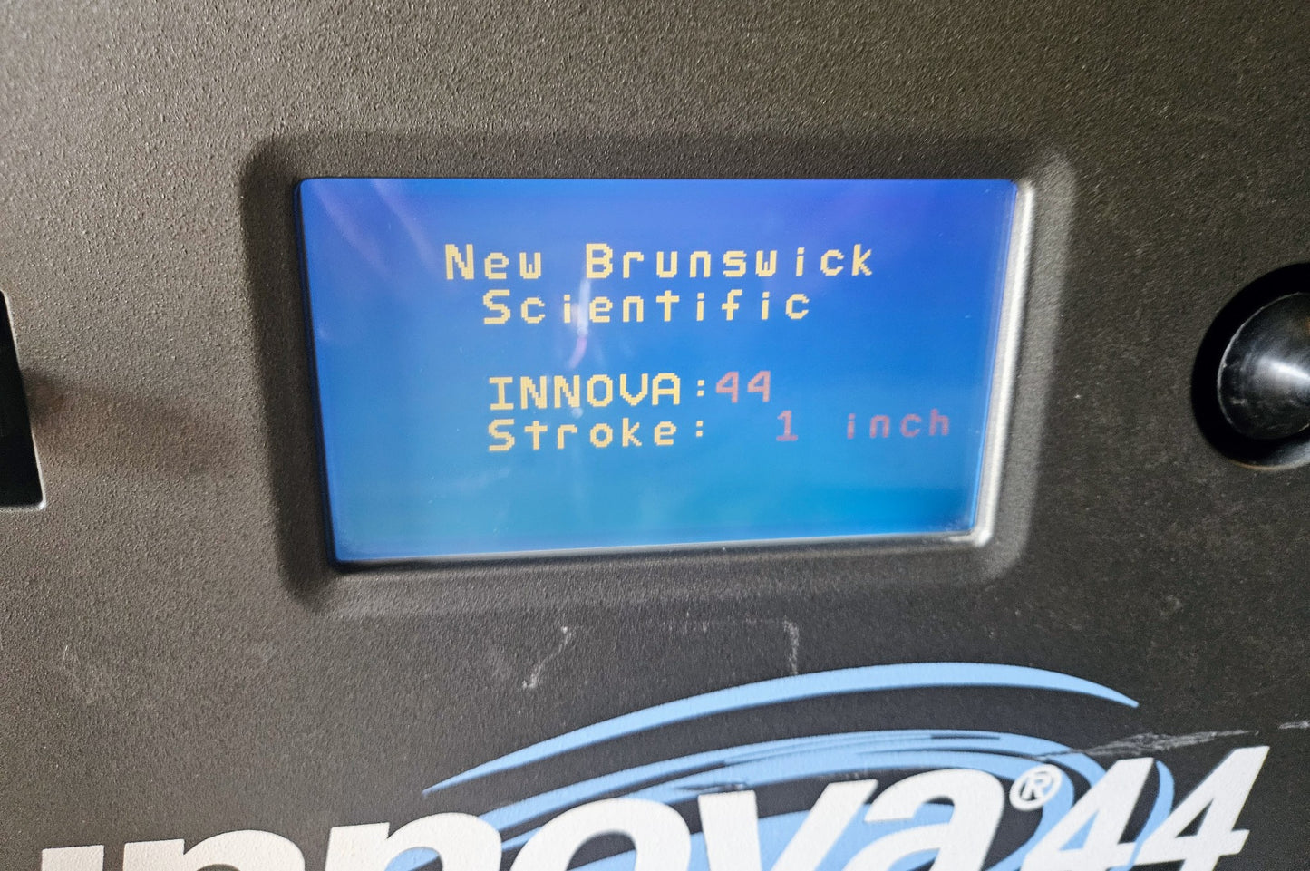 120-DAY-WARRANTY NEW BRUNSWICK® INNOVA 44 STACKABLE INCUBATOR SHAKER WATCH-VIDEO