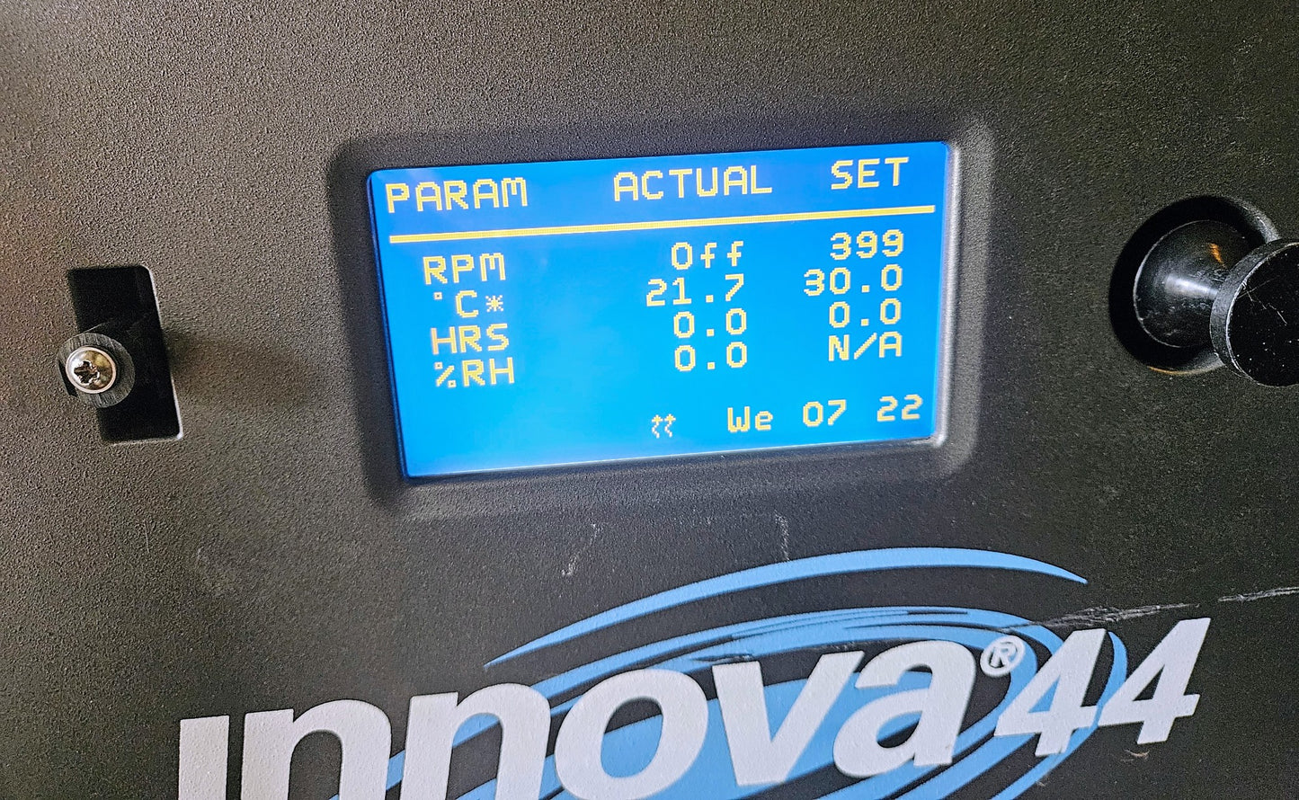 120-DAY-WARRANTY NEW BRUNSWICK® INNOVA 44 STACKABLE INCUBATOR SHAKER WATCH-VIDEO
