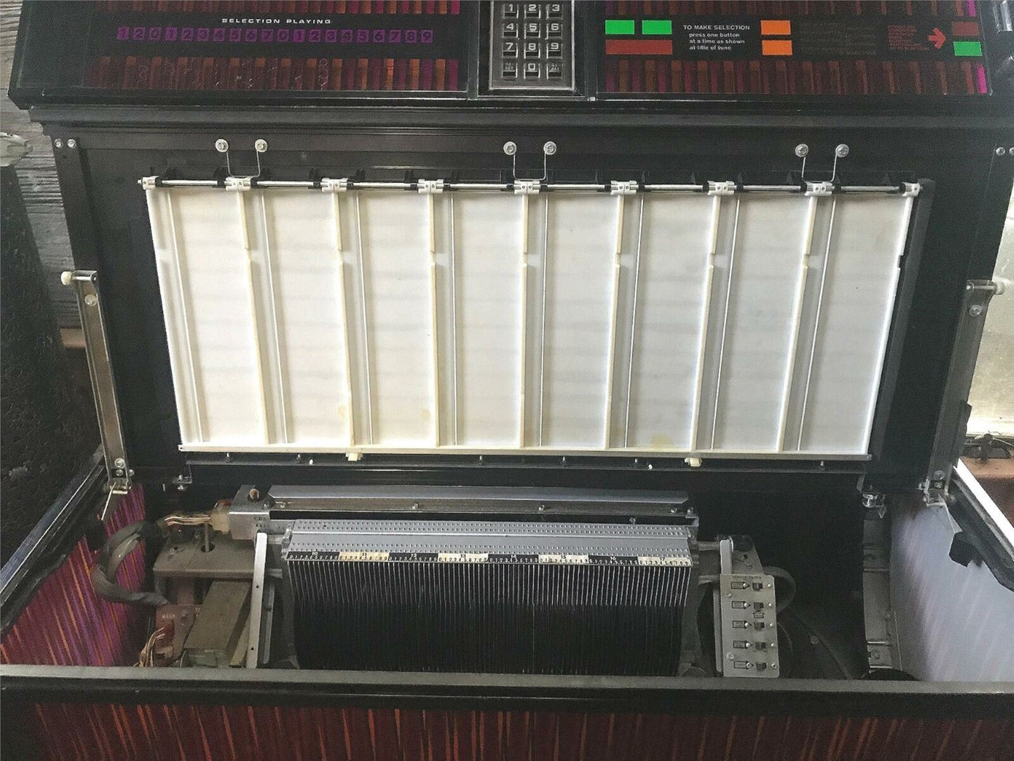 BEAUTIFUL REFURBISHED SEEBURG USC2 JUKEBOX & MANUAL 100%PERF WATCHVIDEO FREESHIP