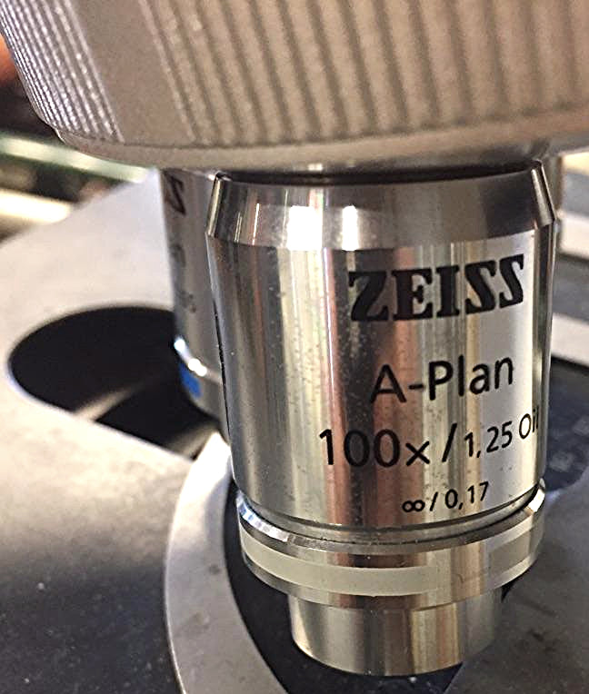 ZEISS AXIOSKOP-2 MICROSCOPE 3 OBJECTIVES & LIGHT SOURCE FREESHIP