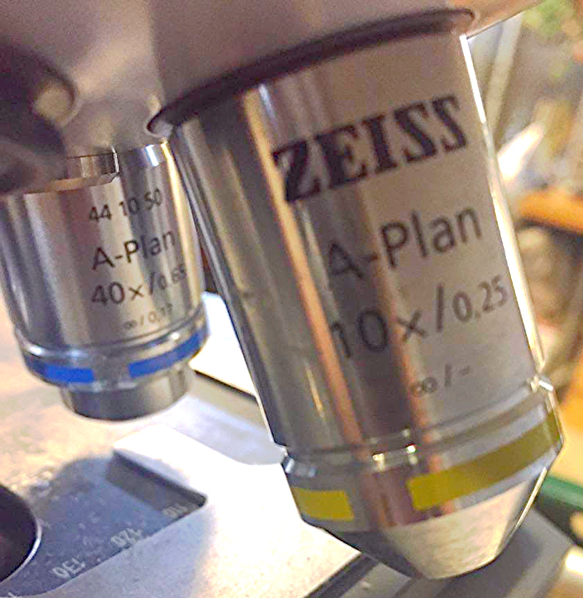 ZEISS AXIOSKOP-2 MICROSCOPE 3 OBJECTIVES & LIGHT SOURCE FREESHIP