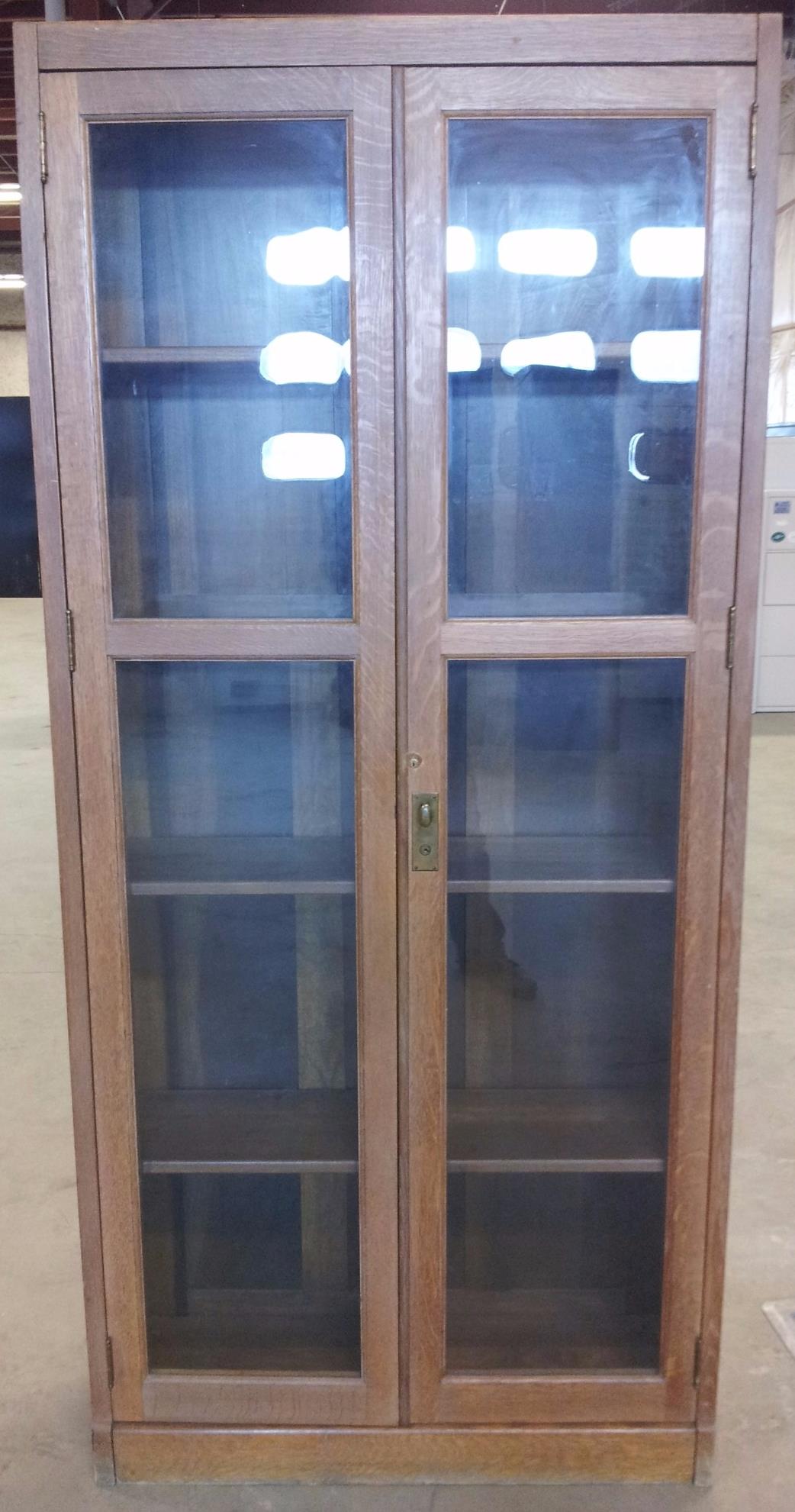 VINTAGE OAK BOOKSHELF BOOKCASE with TWO GLASS DOORS Lock & no key