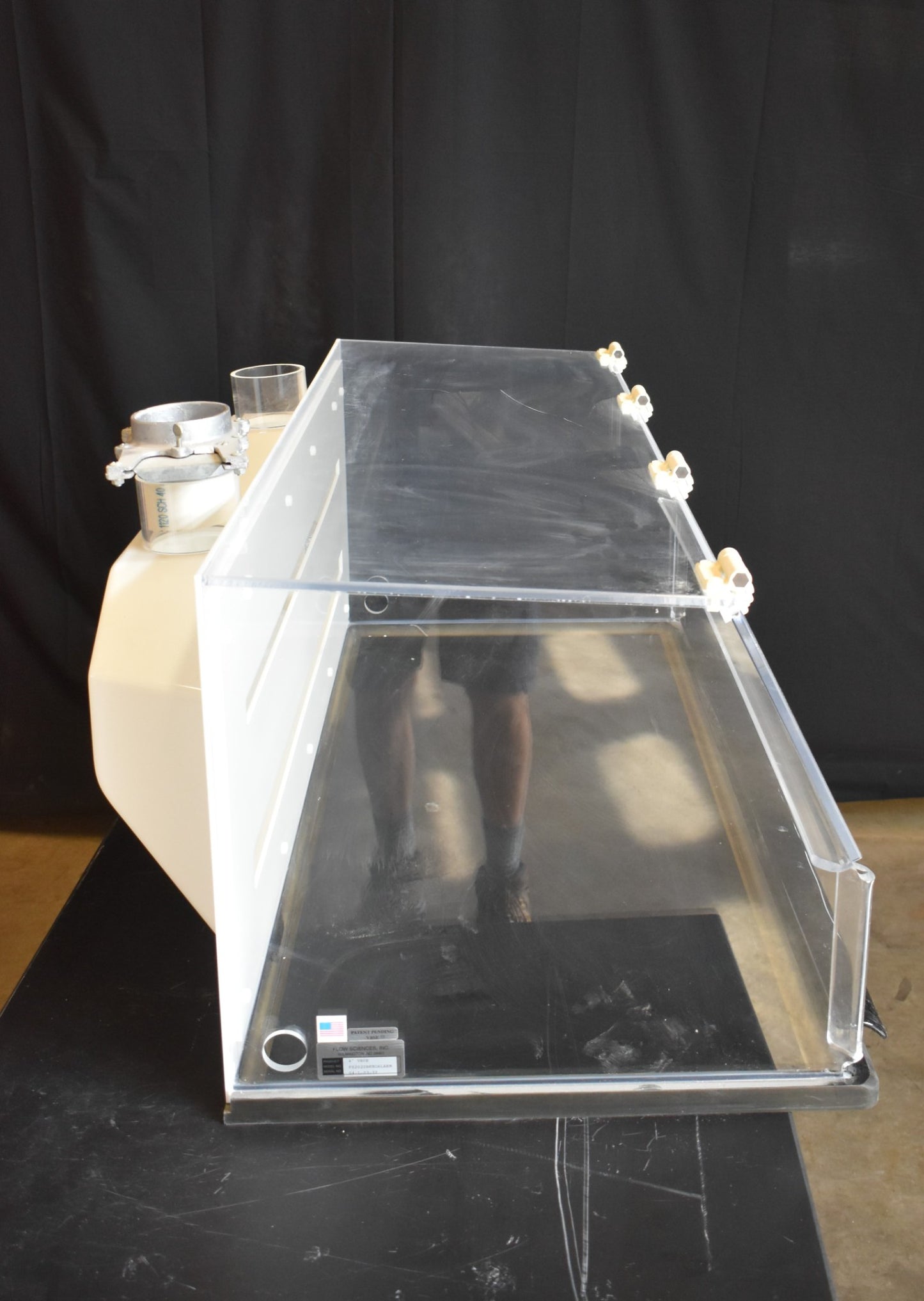 (2) FLOW SCIENCES VBSE VENTED 3ft SAFETY ENCLOSURE FUME HOOD