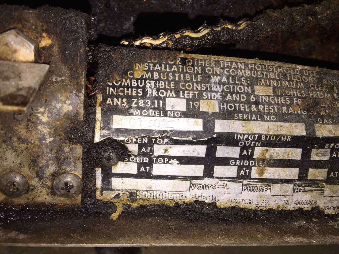 SOUTHBEND MODEL 302 GRIDDLE FLAT TOP & OVEN COMMERCIAL KITCHEN 4 CASTERS KITCHEN