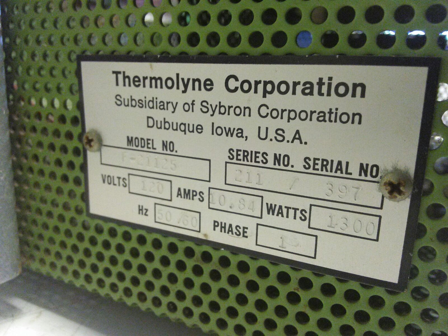 THERMOLYNE SYBRON F-21125 TUBE FURNACE 1300 WATTS 15" LONG / 2" DIAMETER