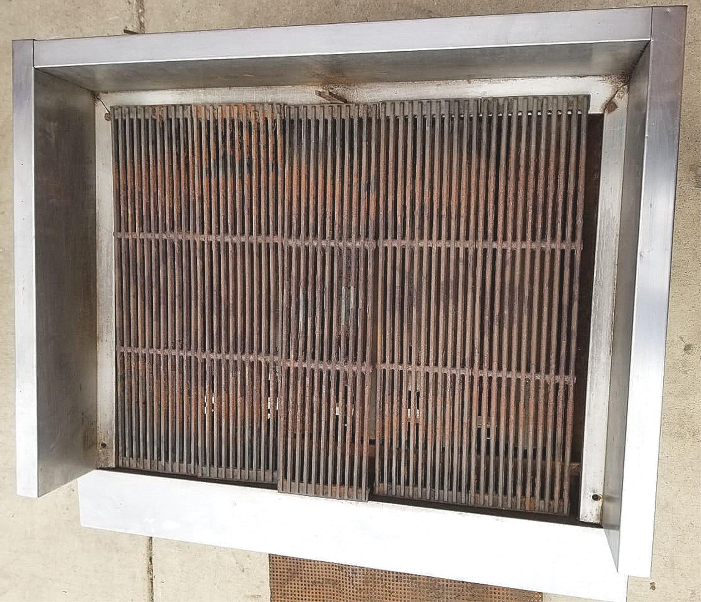 36"wide x 30"deep x 20" high NATURAL GAS HEAVYDUTY CHARBROILER FREE SHIPPING