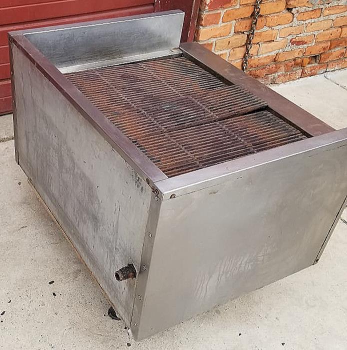 36"wide x 30"deep x 20" high NATURAL GAS HEAVYDUTY CHARBROILER FREE SHIPPING
