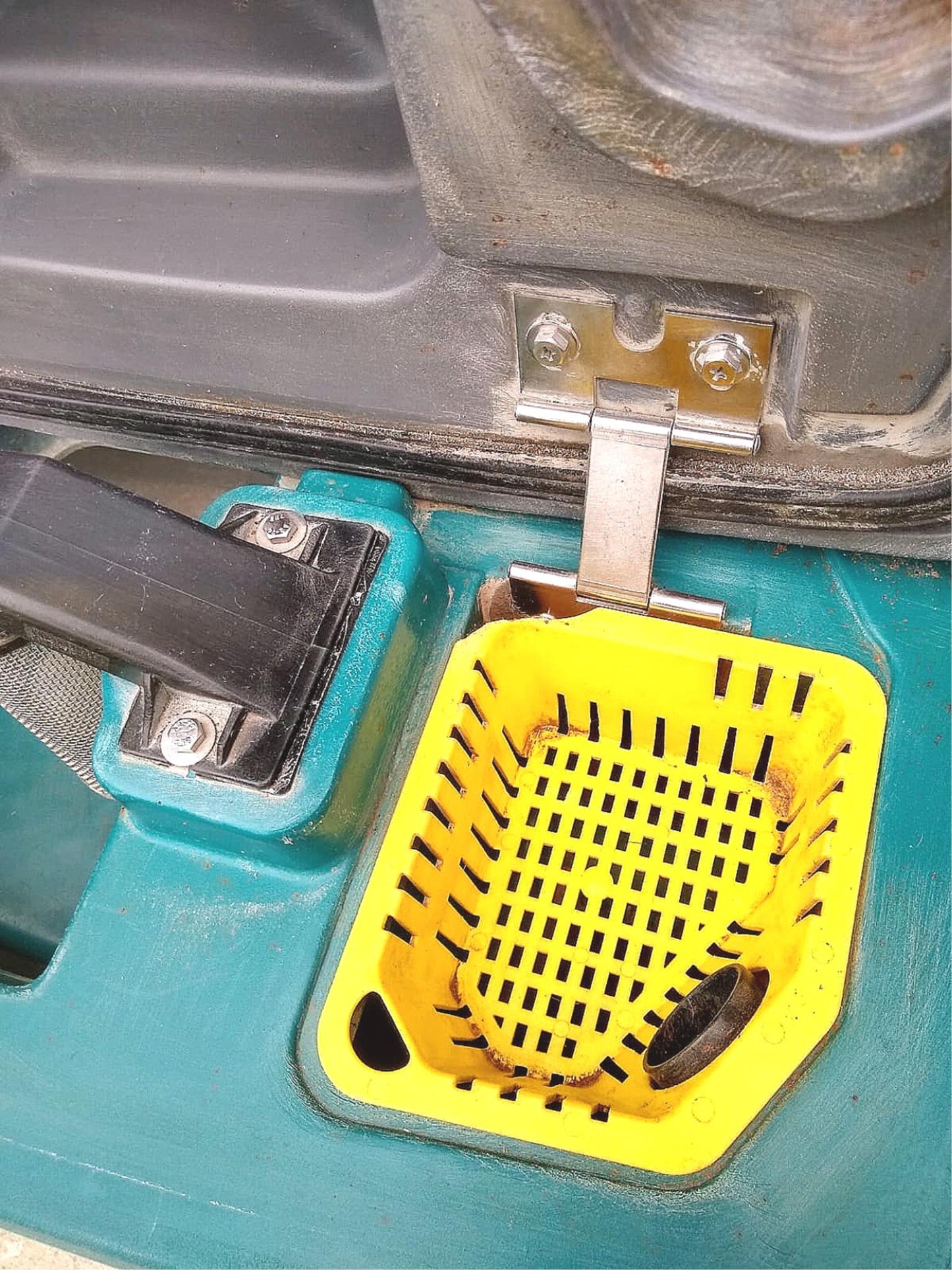 WARRANTY TENNANT T3 EC H2O FAST 20 WALKBEHIND BATTERY FLOOR SCRUBBER WATCH VIDEO