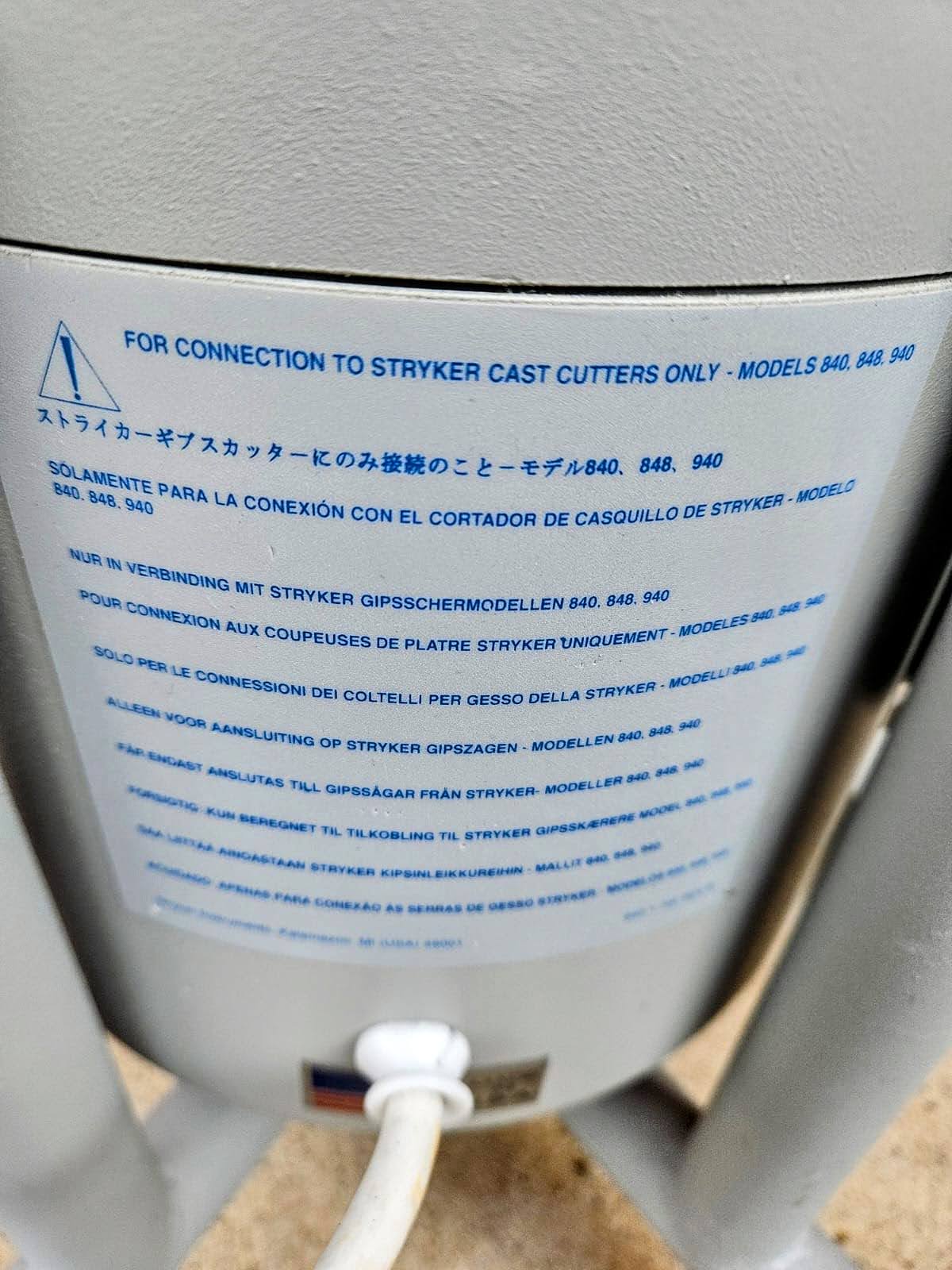120DAYWARRANTY STRYKER 940 CAST OSCILLATING SAW and 986 MOBILE STAND WATCH-VIDEO