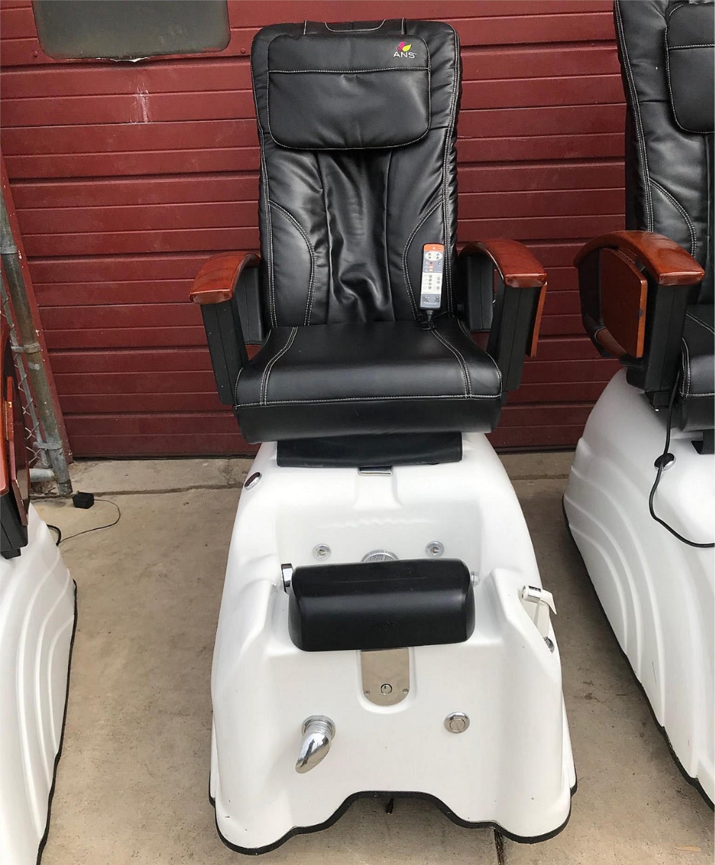 4 PEDICURE SPA STATION HYDRAULIC CHAIRS MASSAGE FOOT BEAUTY SALON SET WATCHVIDEO