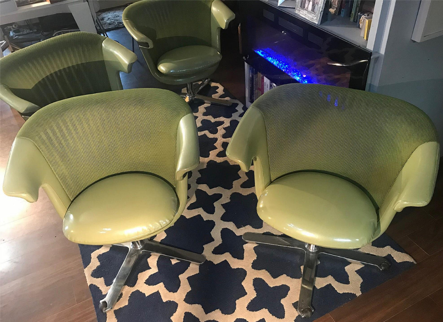 4 CONTEMPORARY MODERN STEELCASE i2i GREEN VINYL ERGONOMIC SWIVEL OFFICE ARMCHAIR