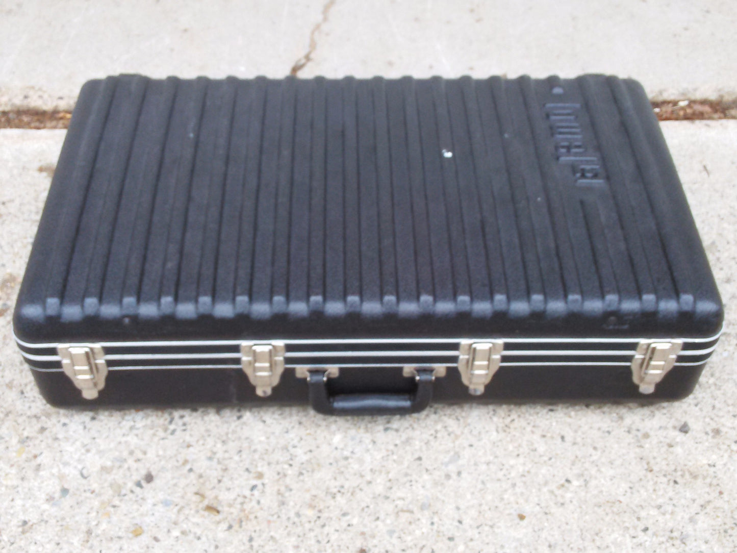 LOWEL OMNI CASE