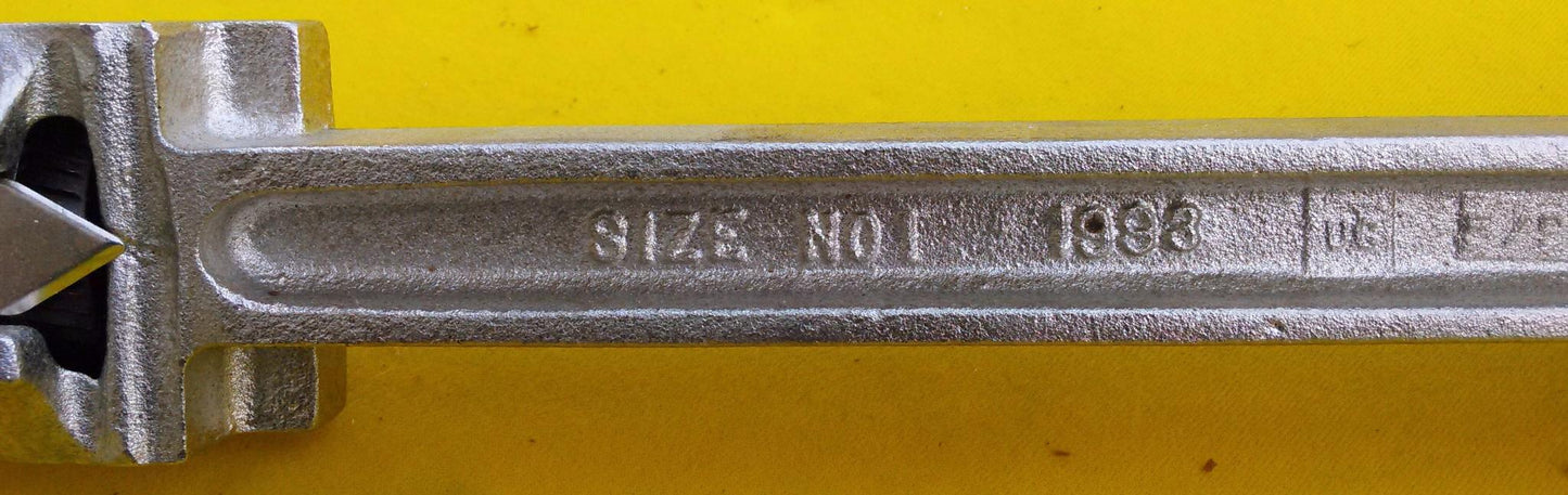 EDLUND NUMBER 01 " OLD FAITHFUL " MANUAL CAN OPENER PRODUCT CODE 11100