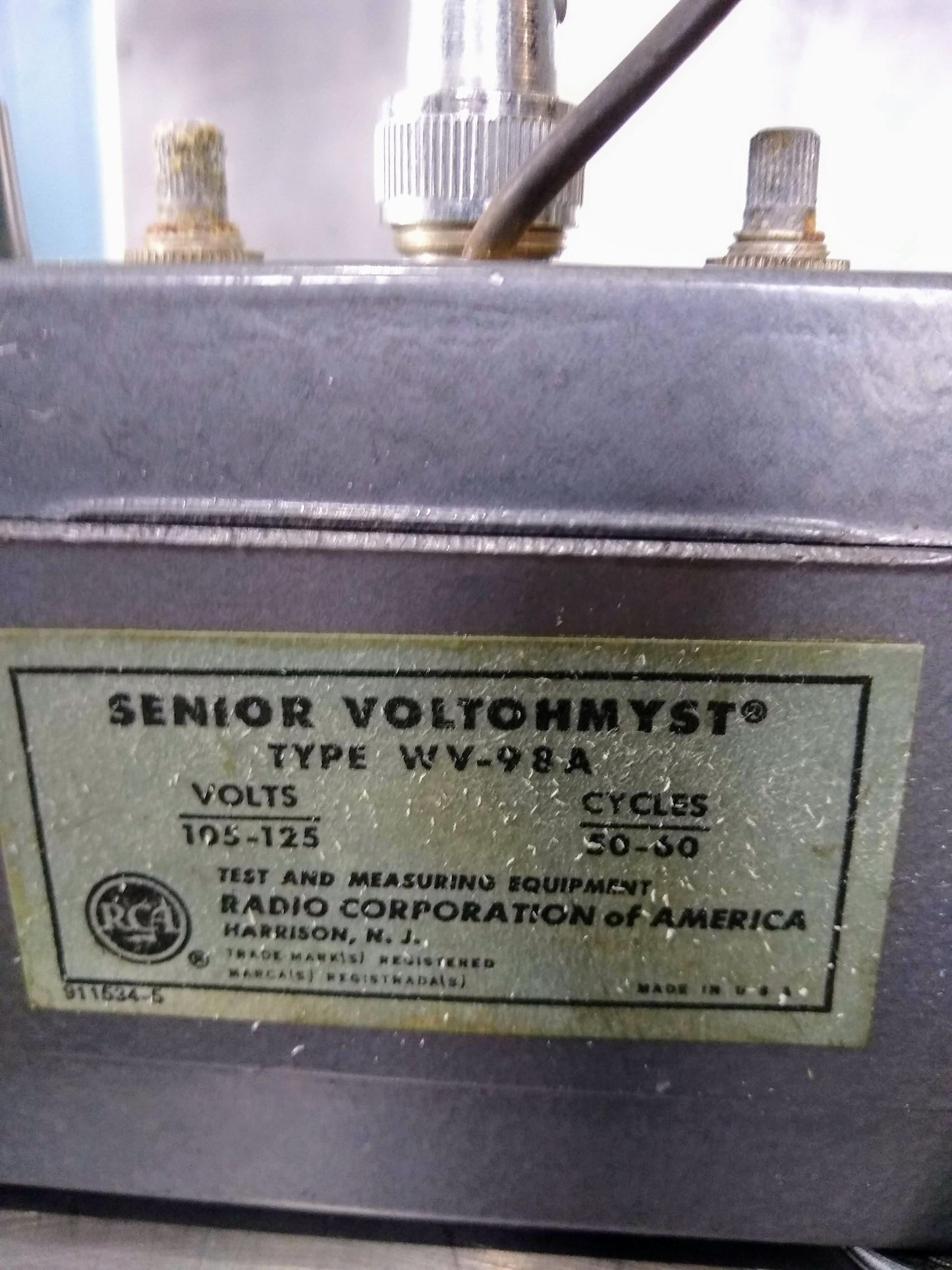 VINTAGE RCA VOLTOHMYST WV-98A with WG-299 PROBE VOLTAGE METER WARRANTY FREE SHIP