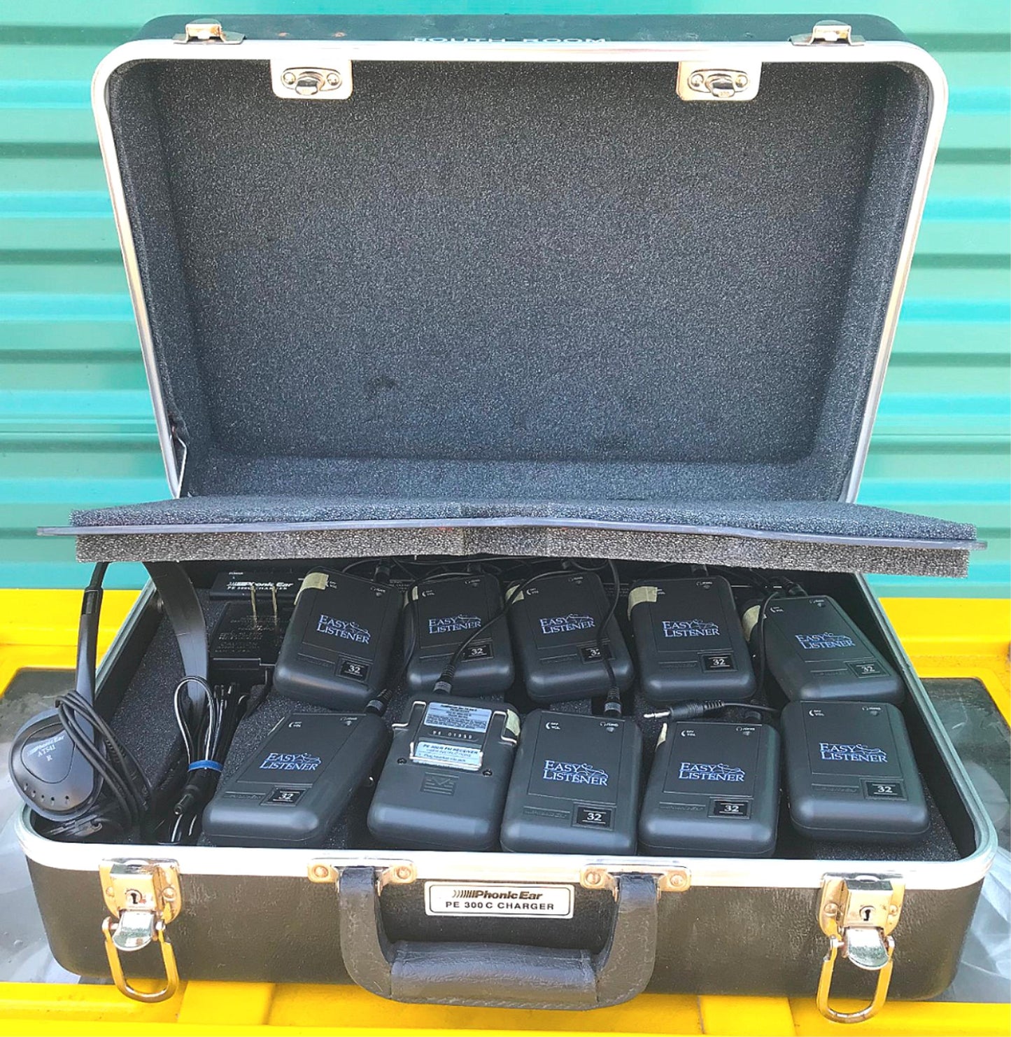 10 EASY LISTENER PHONIC EAR PE 300R FM RECEIVER & 300C CHARGER CASE FREESHIPPING