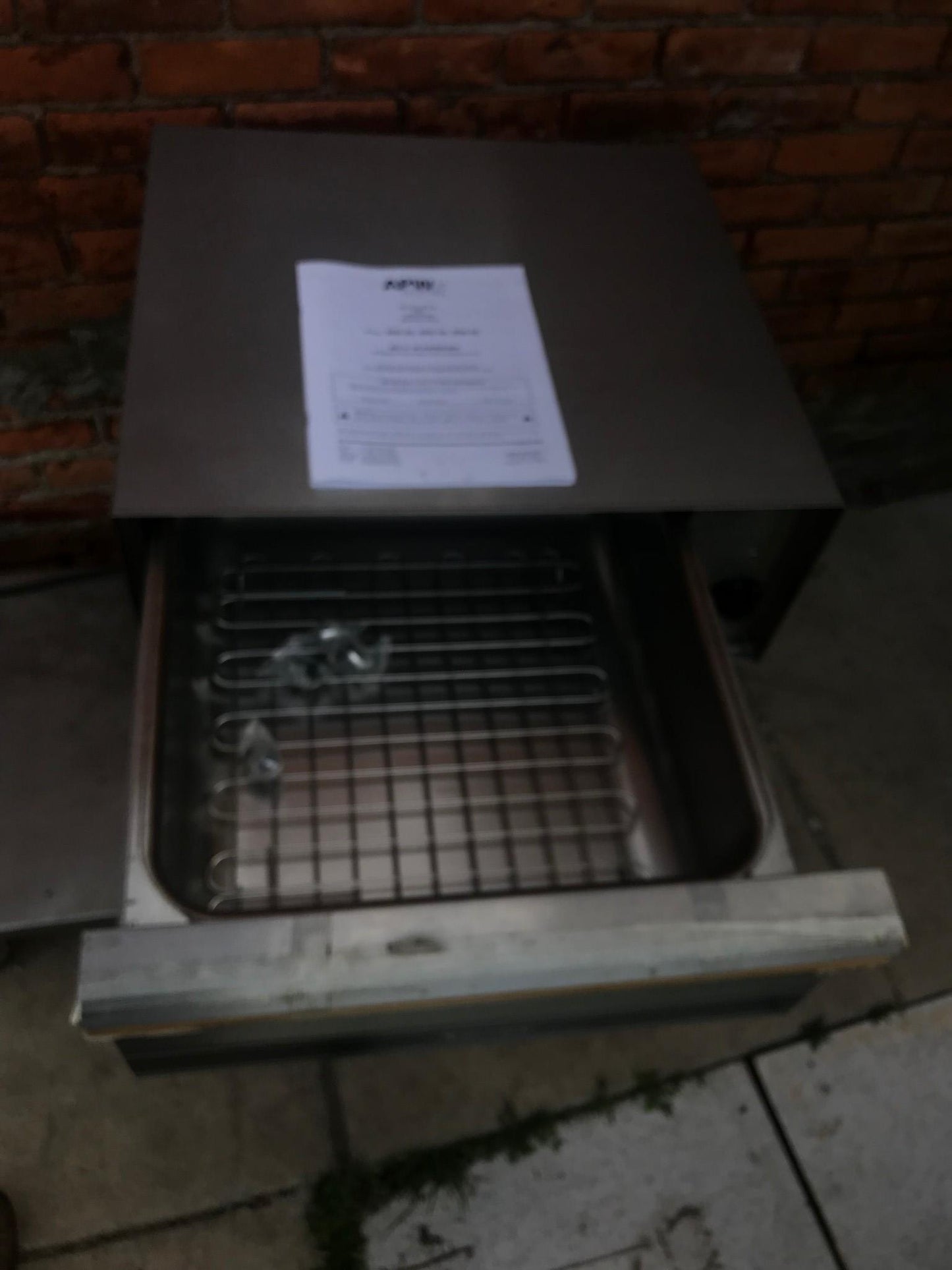 BRAND NEW APW WYOTT BW-31 BUNN WARMER & MANUAL FREE CONTINENTAL USA SHIPPING