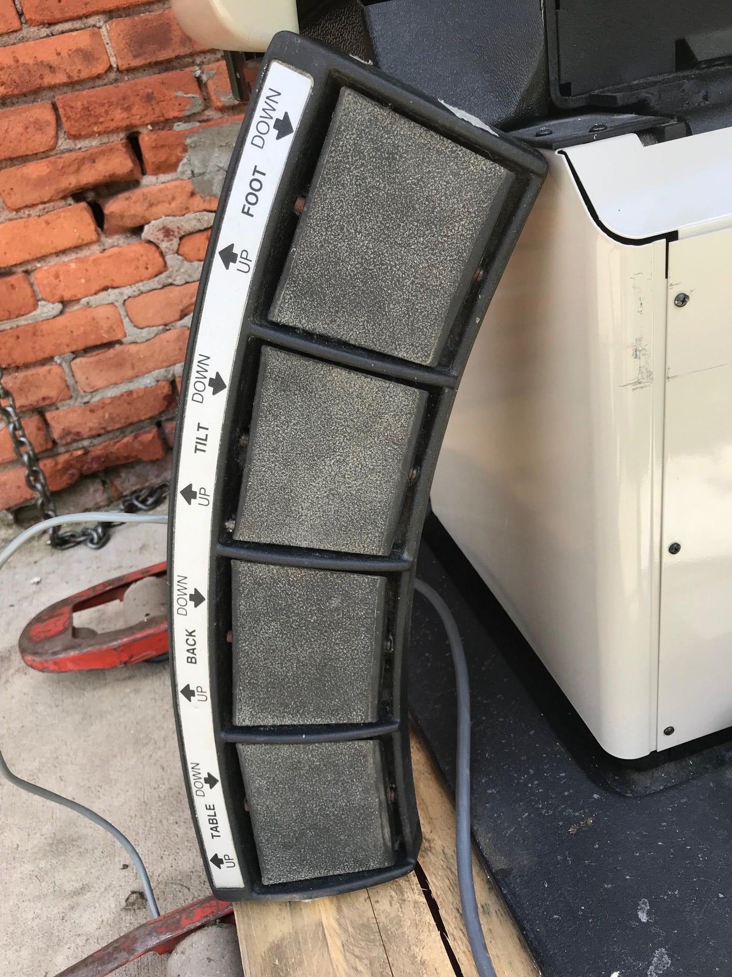 MIDMARK RITTER 411 HI-LO POWER PATIENT EXAM TABLE GYNECOLOGY REMOTE WATCH VIDEO