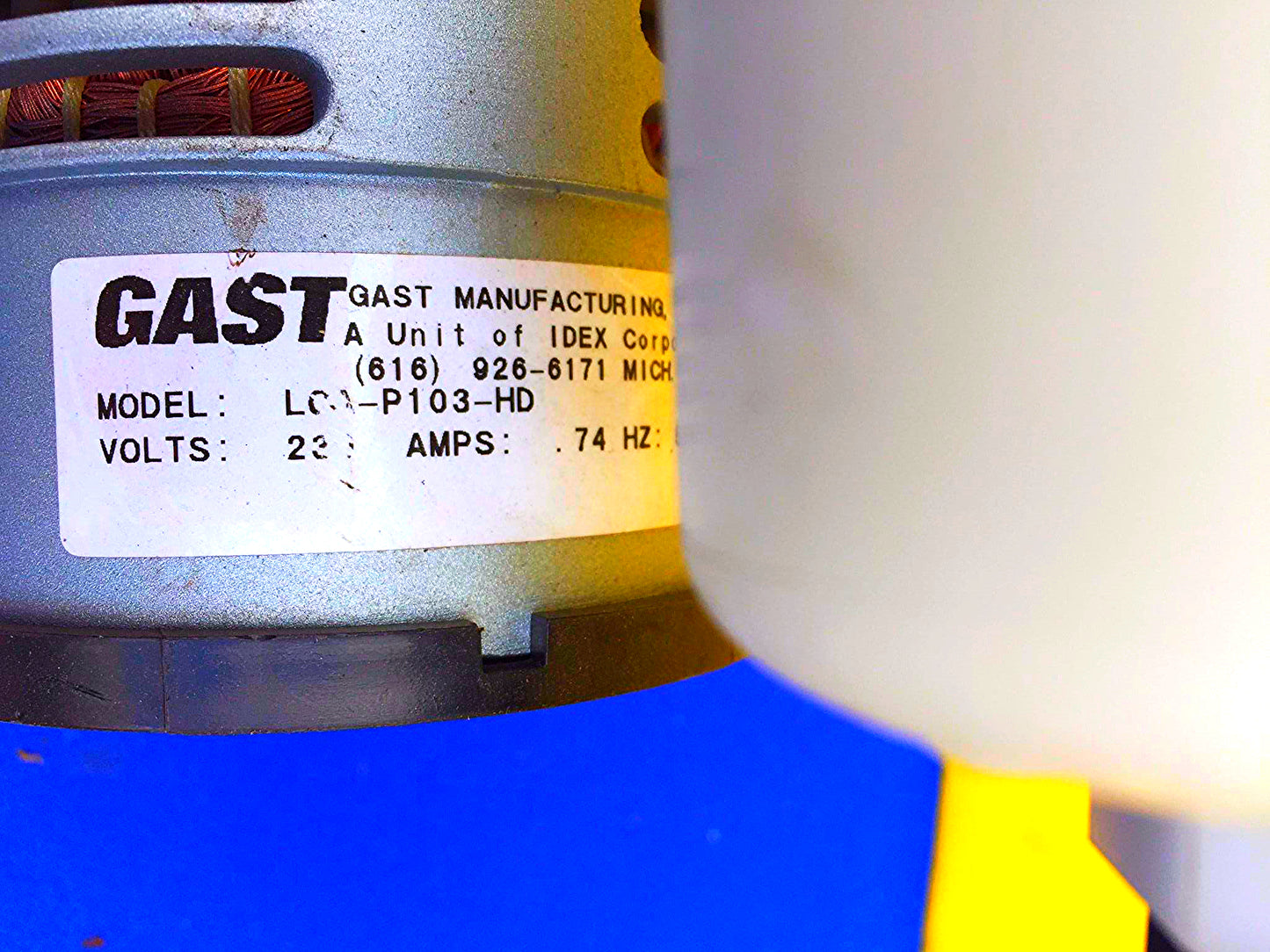 GAST LOA-P103-HD OIL LESS ROCKING PISTON .83cfm VACUUM PUMP newoutbox FREESHIP