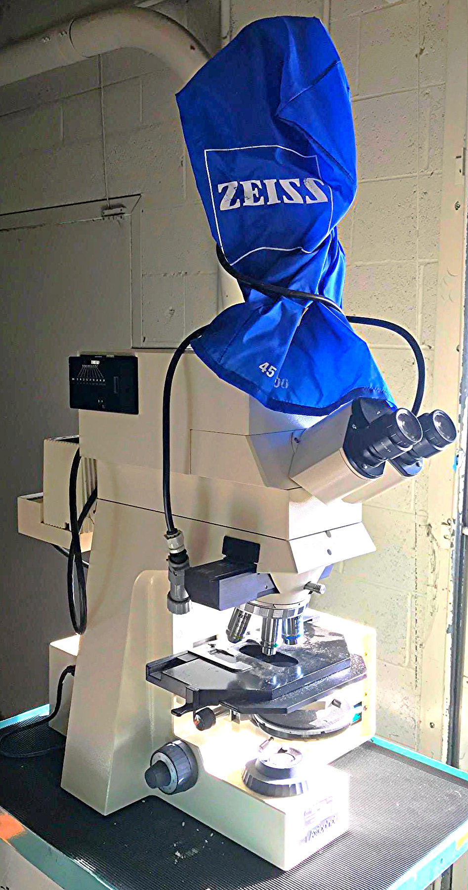 ZEISS AXIOPHOT FLUORESCENCE POLARIZED FILTER MICROSCOPE PULNIX TM-745 CAMERA