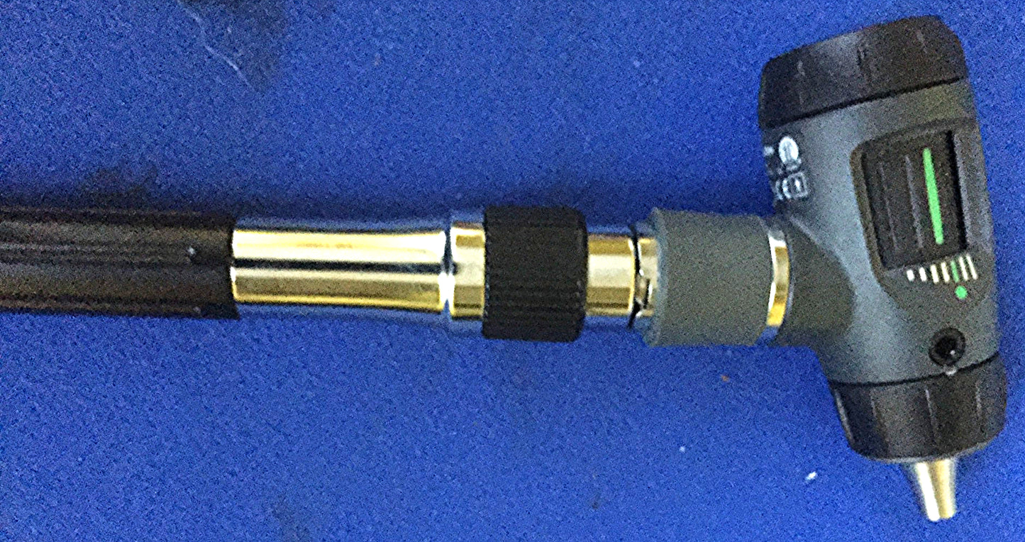 WELCH ALLYN 767 INTEGRATED DIAGNOSTIC SYSTEM MACROVIEW OTOSCOPE & OPHTHALMOSCOPE