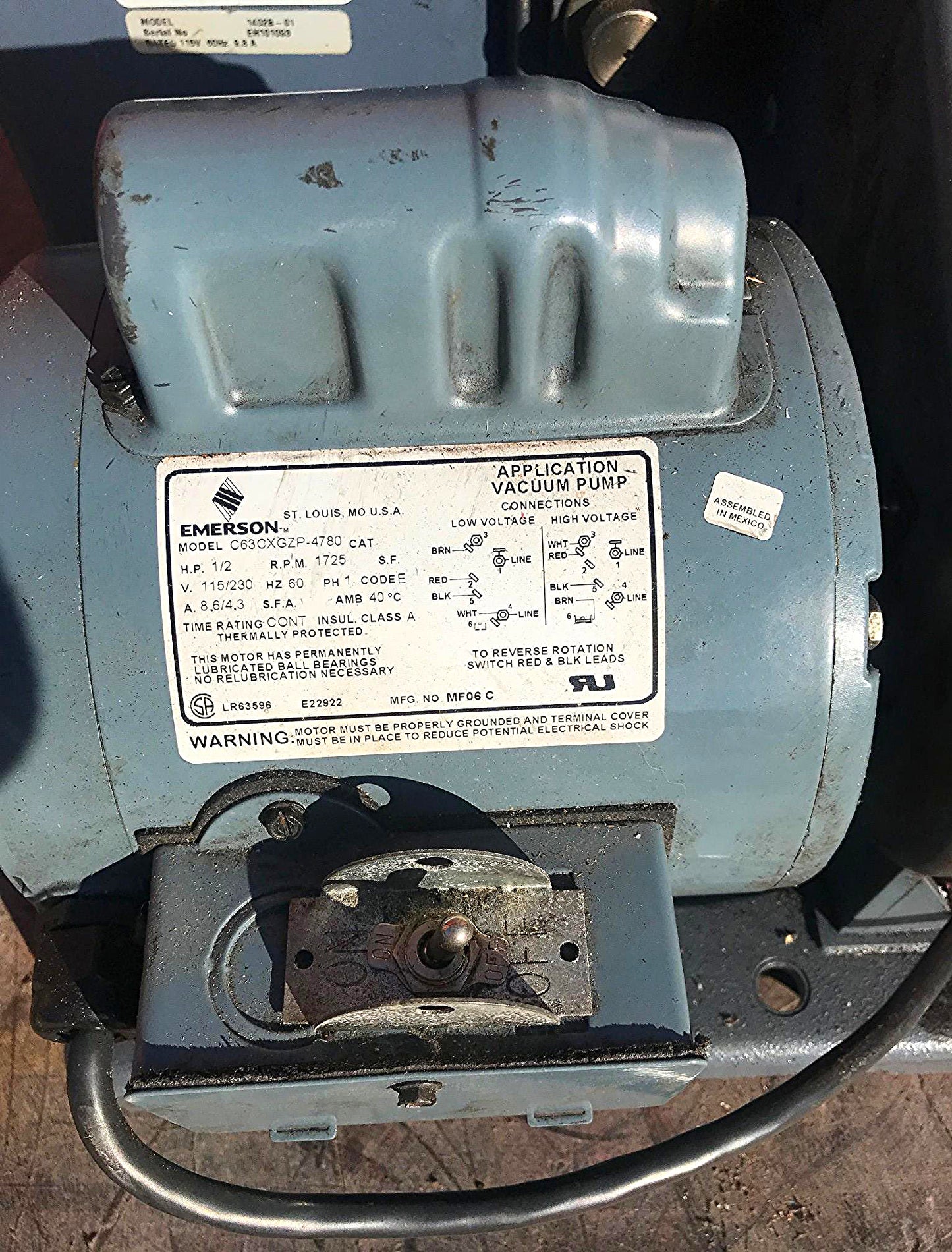 WELCH DUOSEAL 1402 Rotary Vane Vacuum Pump Emerson 1/2HP 1725 Motor WATCH VIDEO