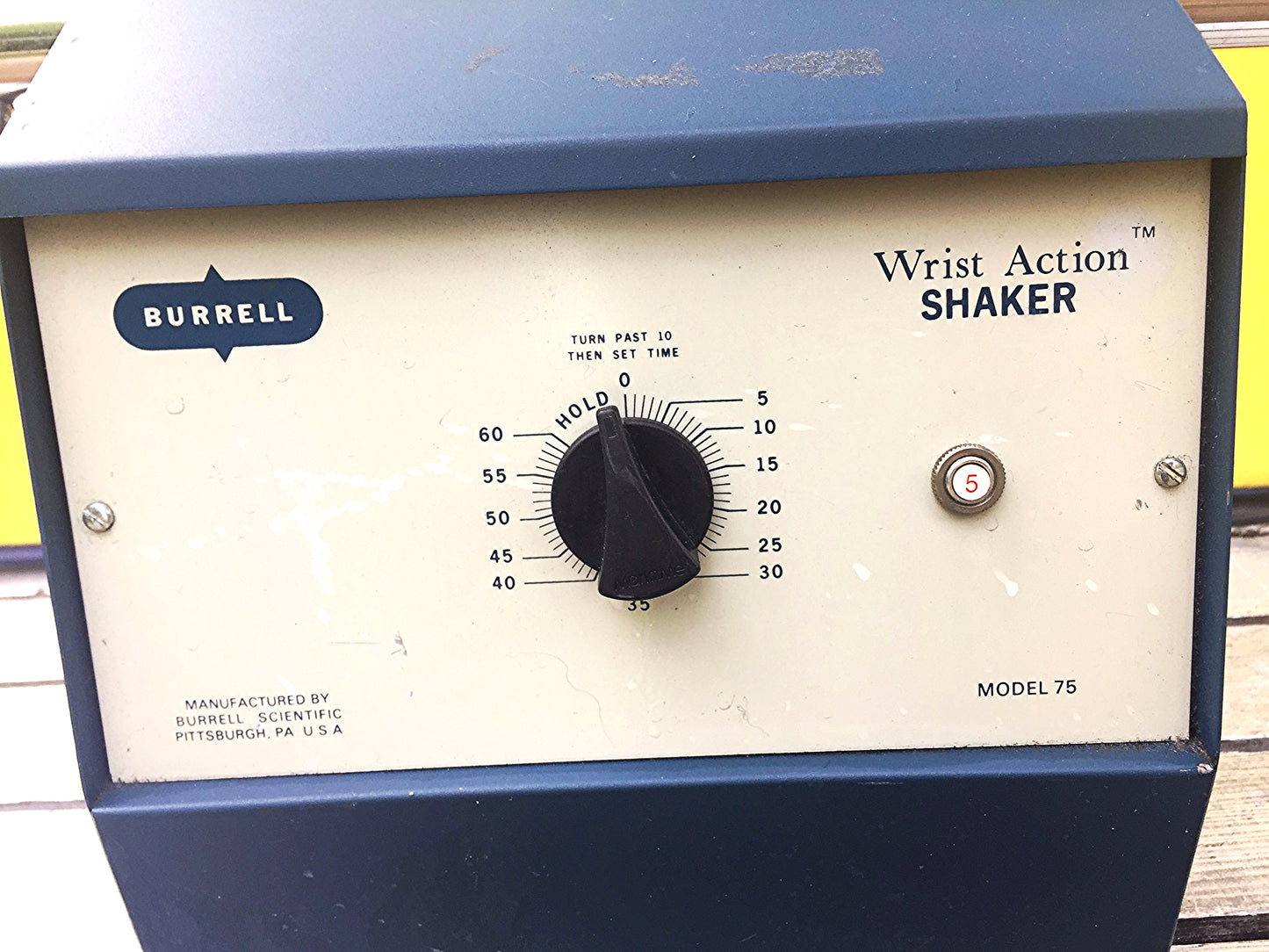 BURRELL MODEL 75 WRIST ACTION LAB SHAKER MIXER STIRRER SIMETHICONE WATCHVIDEO