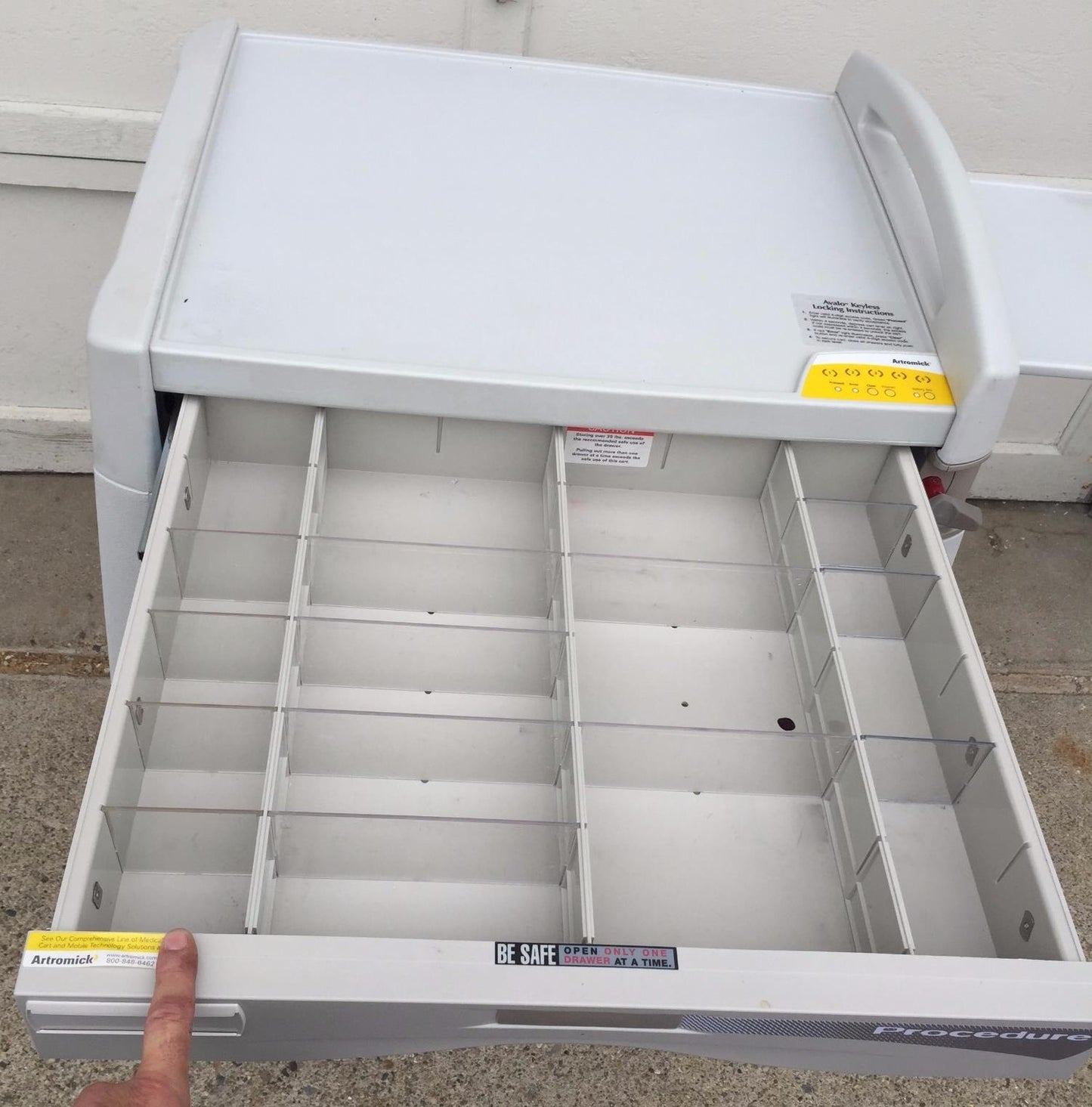 AVALO KEYLESS ARTROMICK MEDICATION HOSPITAL CLINIC ANESTHESIA PROGRAMMABLE CART