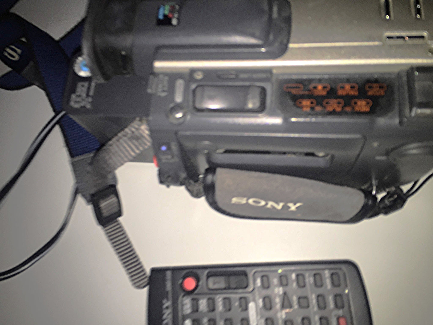 SONY DCR-TRV900 MiniDV HANDYCAM VIDEO CAMCORDER CAMERA & CASE FREE SHIP