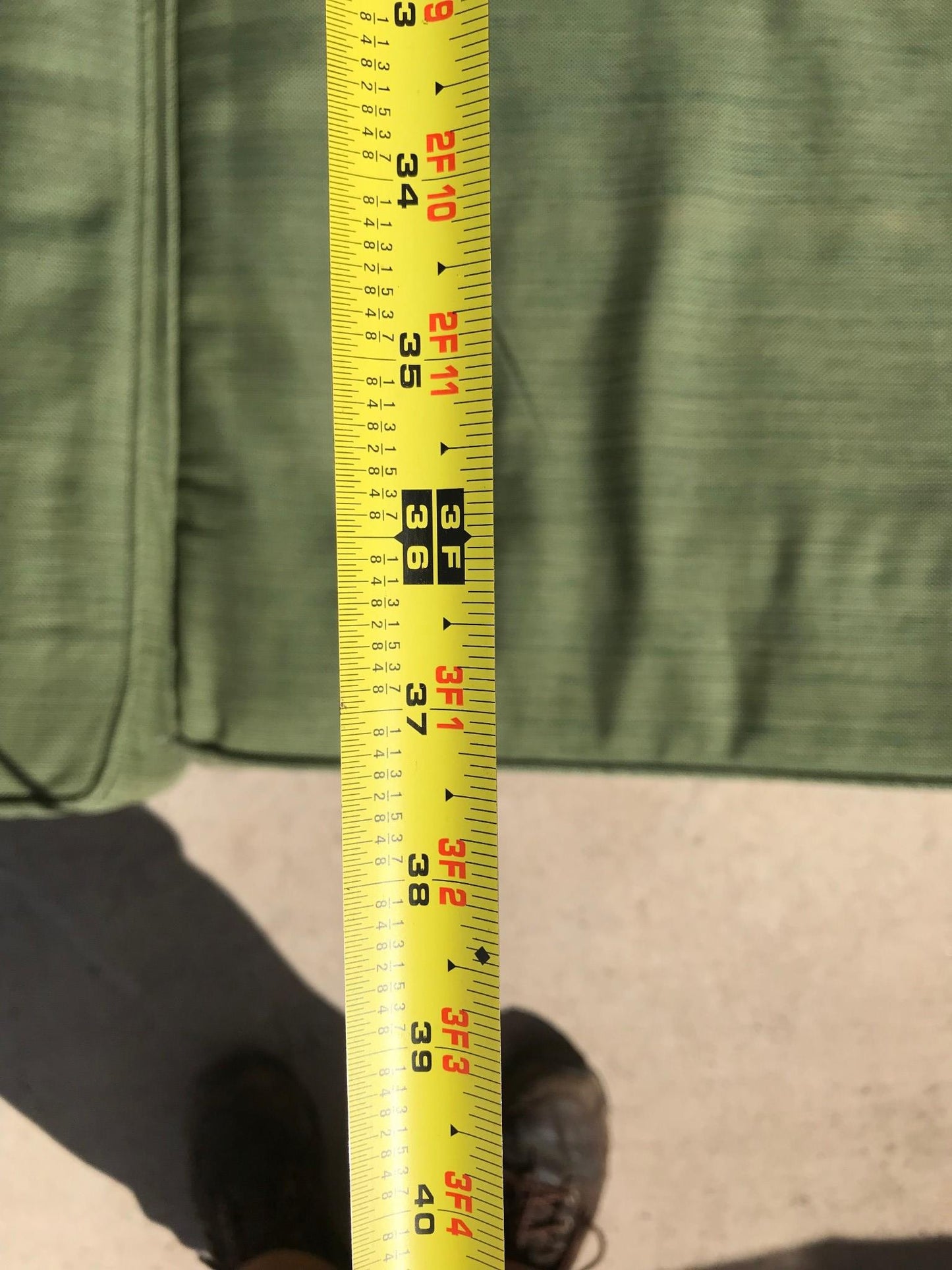 WONDERFUL RATTAN SOFA GREEN FABRIC CUSHIONS NO RIPS NO TEARS FREE SHIPPING