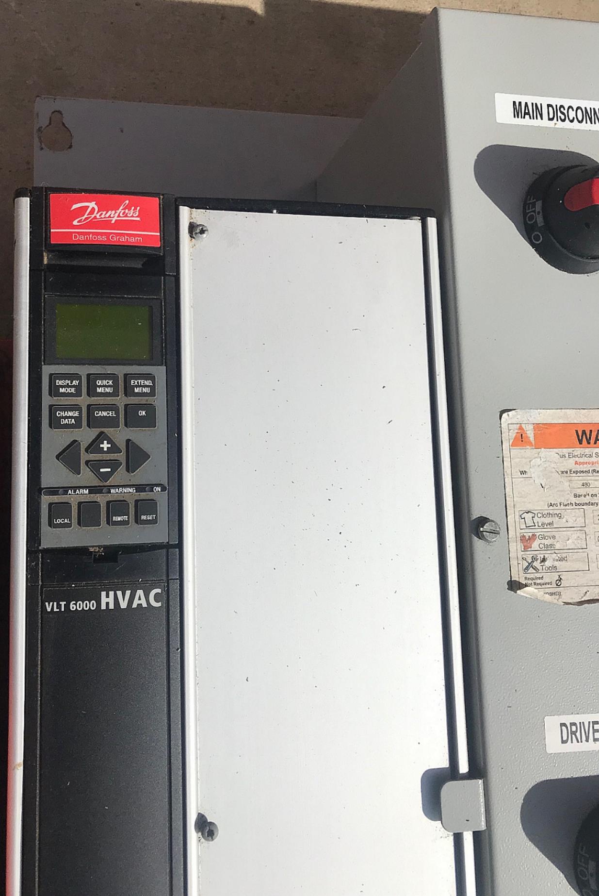 1 Unit of DANFOSS GRAHAM 22KW/ 30 HP VLT 6000 HVAC VLT6032GT4 DRIVE EDS FREESHIP