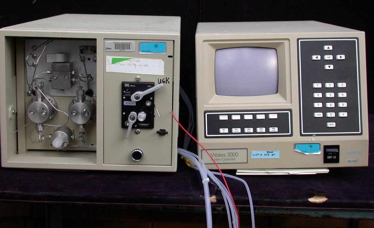 WATERS MILLIPORE 600 Multi Solvent Delivery System WATERS 3000 SYSTEM CONTROLLER