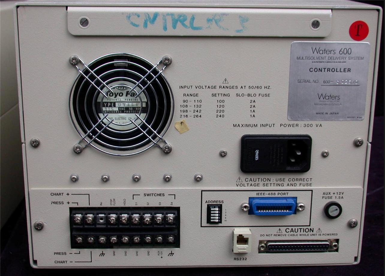 WATERS MILLIPORE 600 Multi Solvent Delivery System WATERS 3000 SYSTEM CONTROLLER