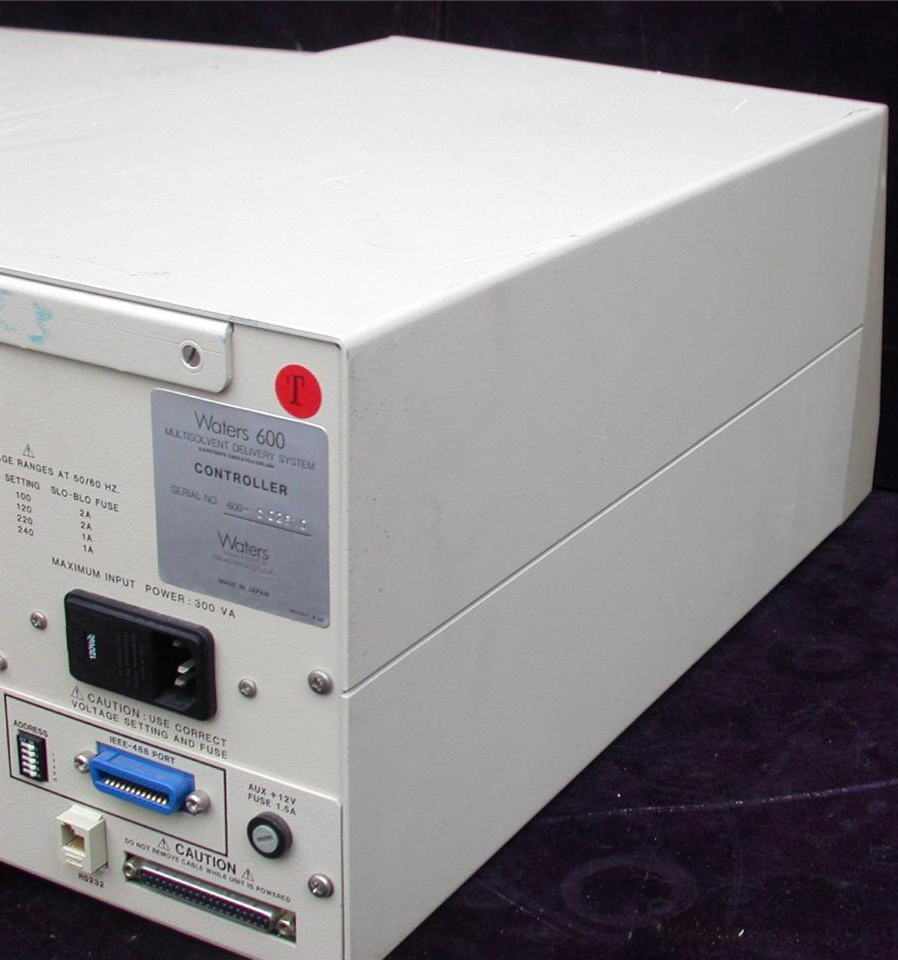 WATERS MILLIPORE 600 Multi Solvent Delivery System WATERS 3000 SYSTEM CONTROLLER
