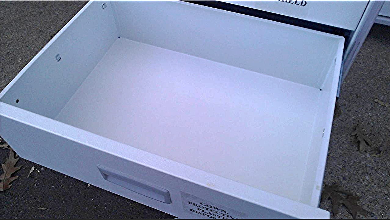 INNERSPACE STANLEY 7000 SERIES HARMONY MEDICAL LABORATORY CART DRAWER ON CASTERS