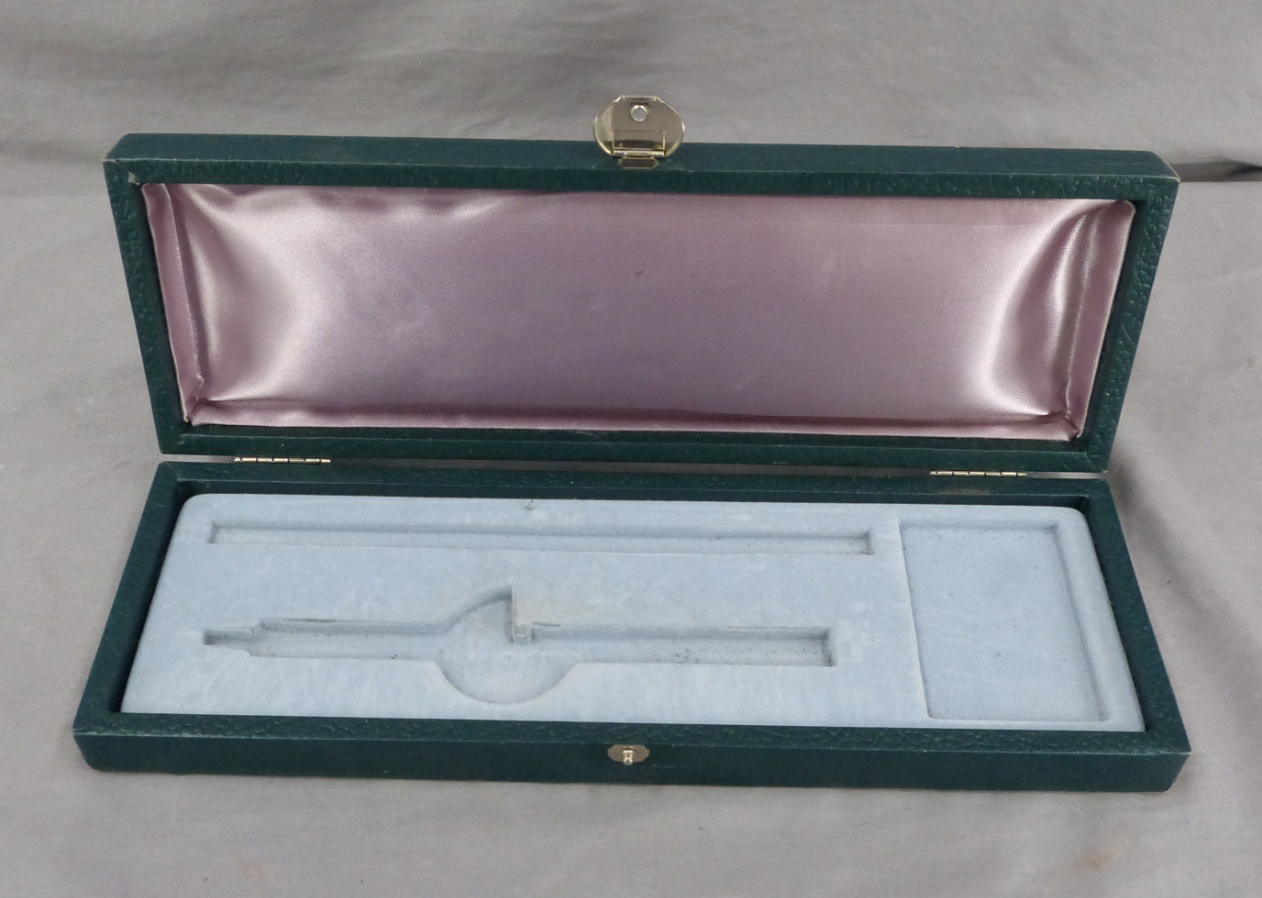 LUNEAU L12 AESTHESIOMETER Black Nylon with Case FREE SHIPPING