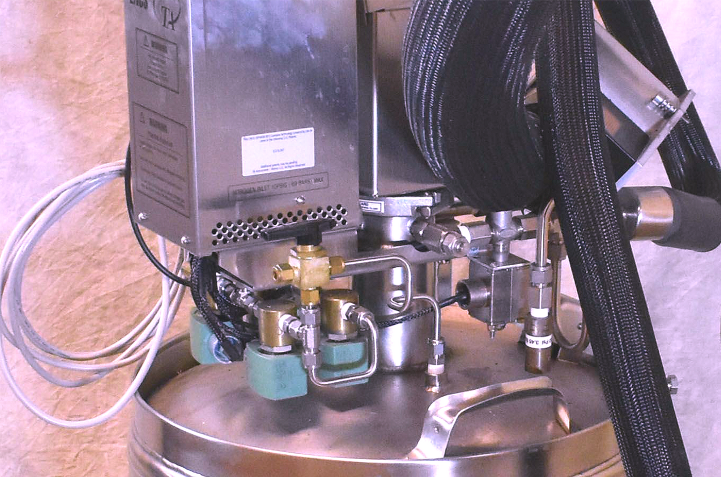 -180°C TA INSTRUMENTS LNCS CONTROLLER CRYOFAB CFL50 50L NITROGEN PRESSURE VESSEL