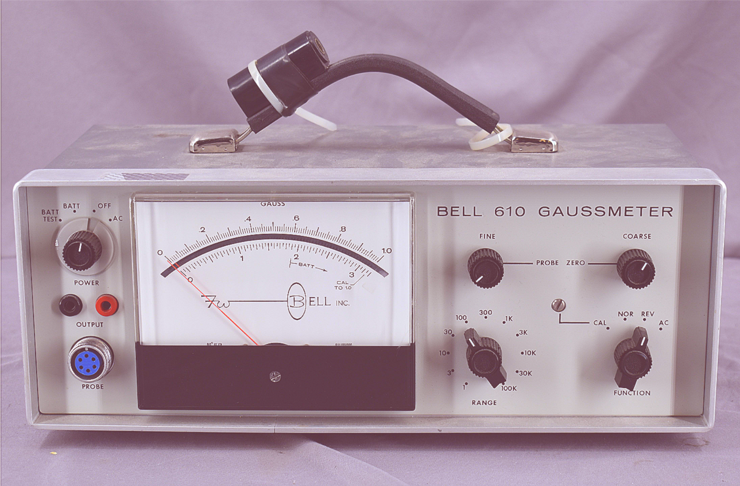 100%Guaranteed F.W. BELL 610 GAUSSMETER TESLAMETER FLUX 90-DAY-WARRANTY FREESHIP